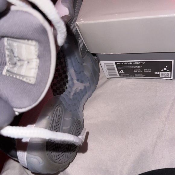 Brand new Grey Jordan 11 - Picture 4 of 4